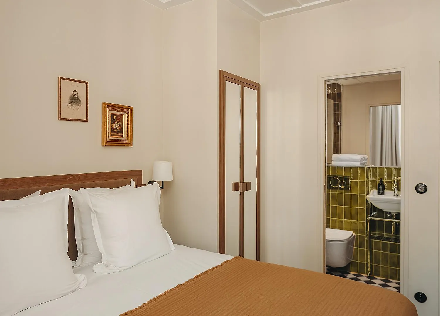 Du Savoir Hotel 3*