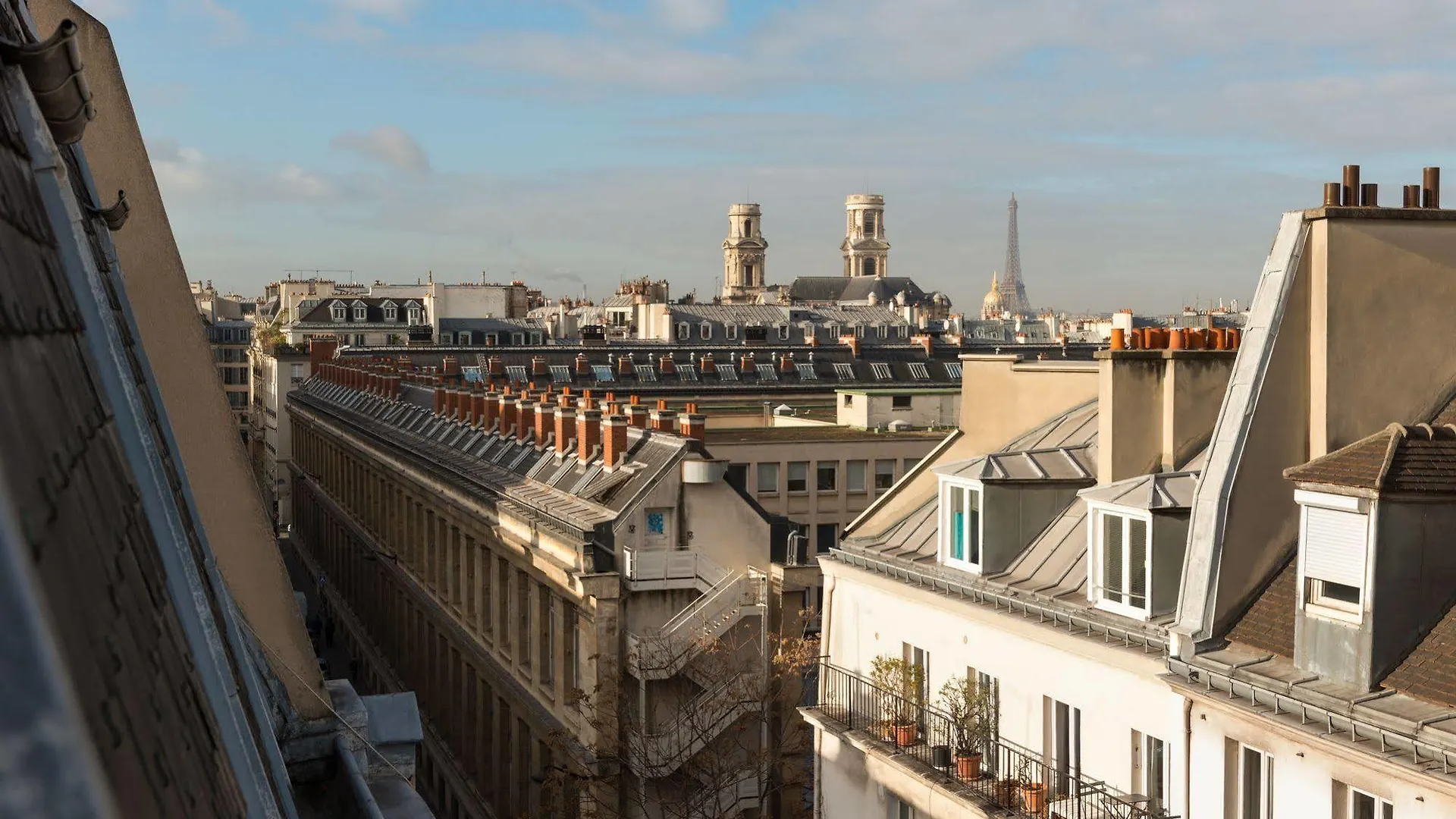 Du Savoir Hotel Paris