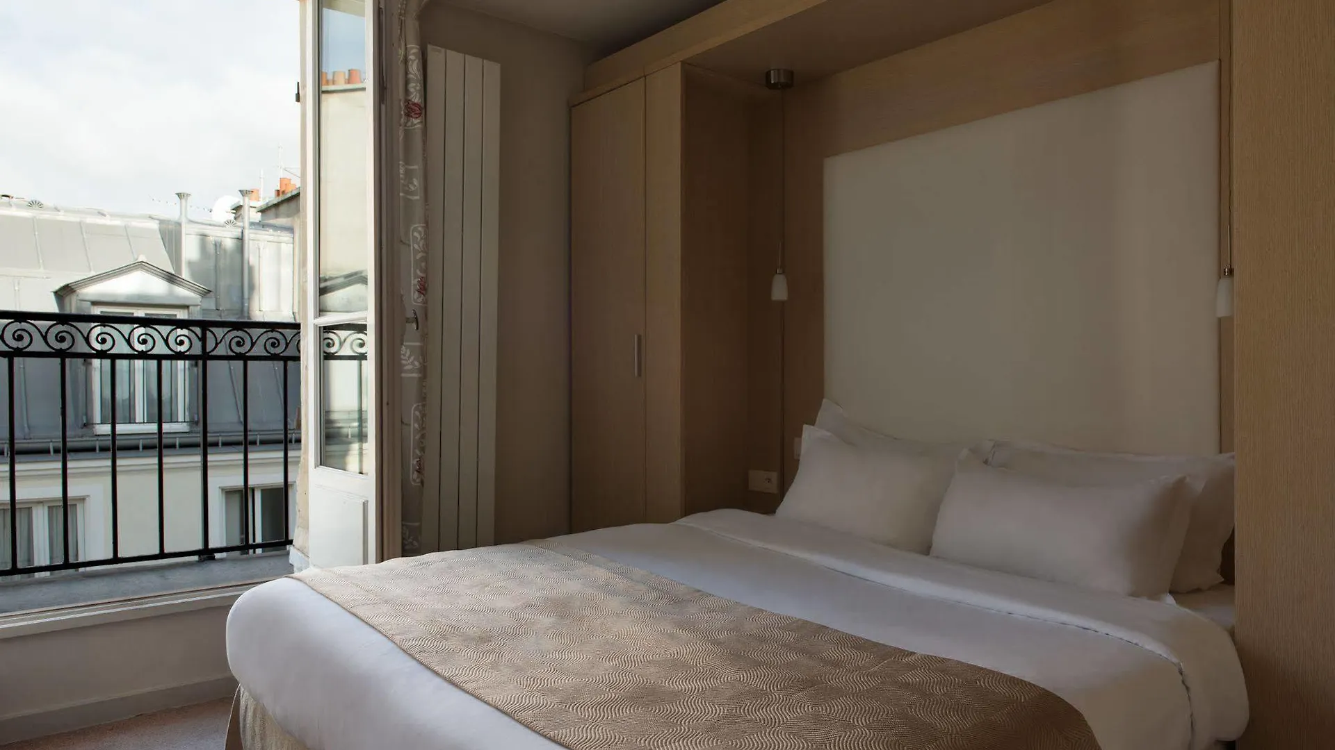 Du Savoir 3* Paris